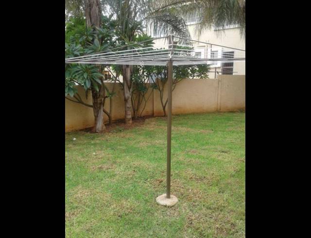 3 BEDROOM HOUSE TO LET IN SAFARI GARDENS